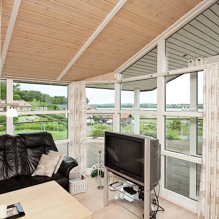 Holiday Home Ae Skovbryn 크리스티안스펠