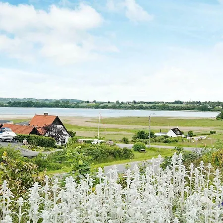 펜션 Holiday Home Ae Skovbryn